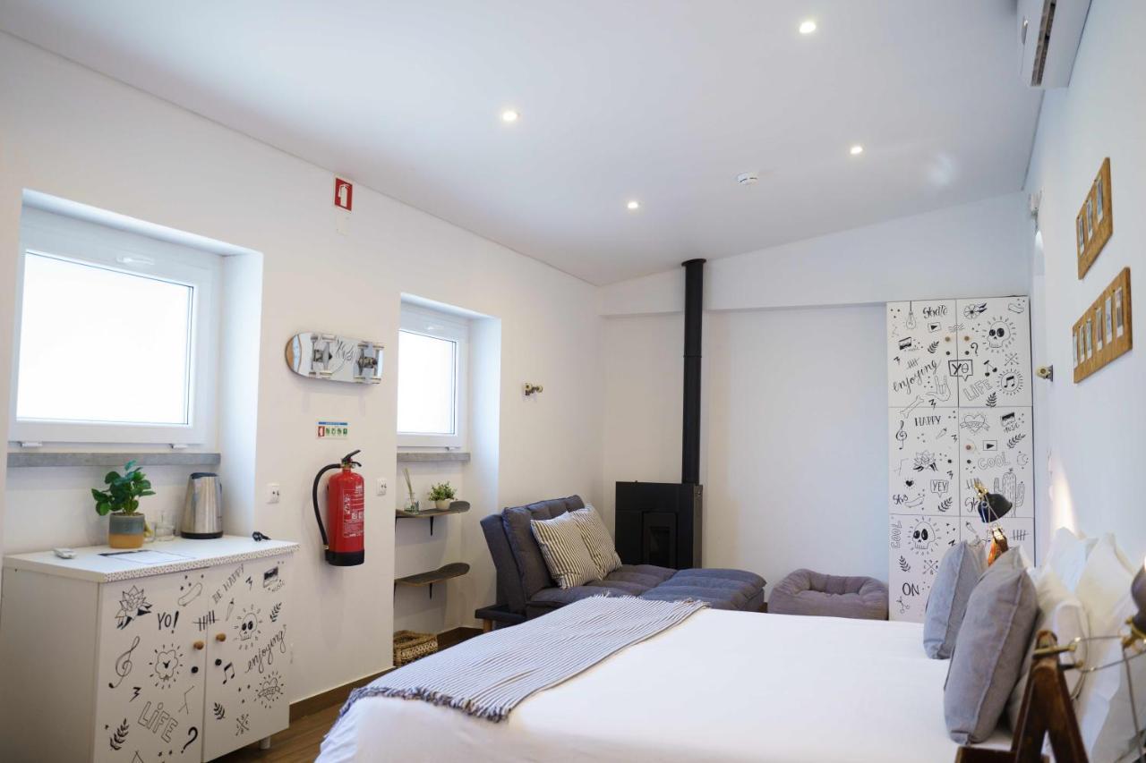 Bed and Breakfast Azen Cool House Azenhas do Mar Camera foto