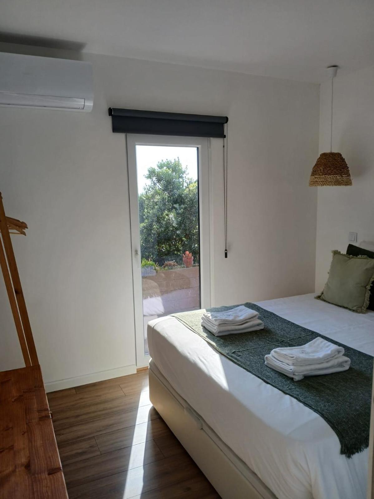 Bed and Breakfast Azen Cool House Azenhas do Mar Esterno foto