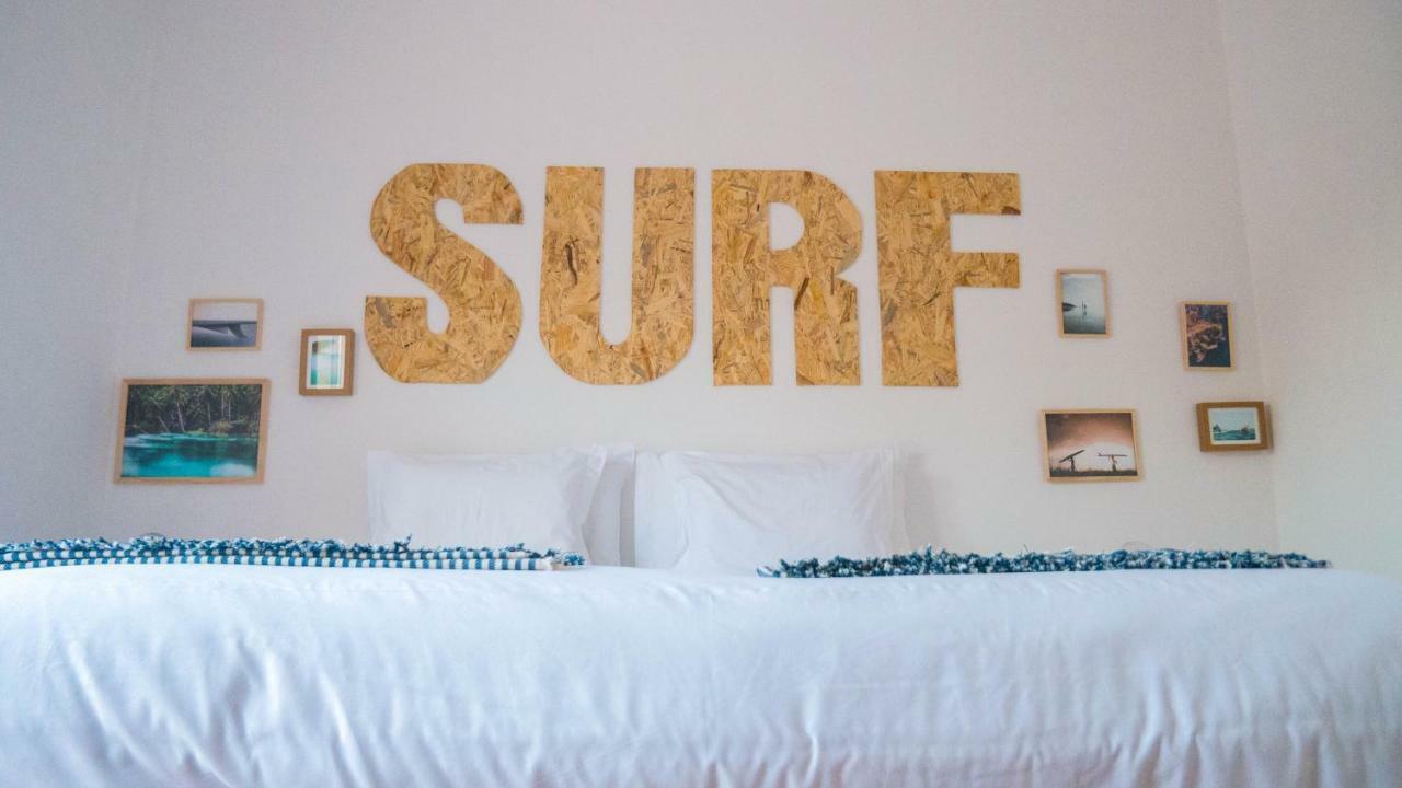 Bed and Breakfast Azen Cool House Azenhas do Mar Esterno foto