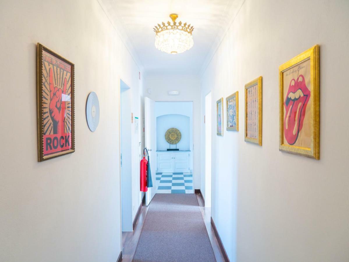 Bed and Breakfast Azen Cool House Azenhas do Mar Esterno foto