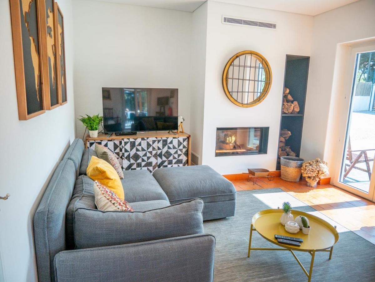 Bed and Breakfast Azen Cool House Azenhas do Mar Esterno foto